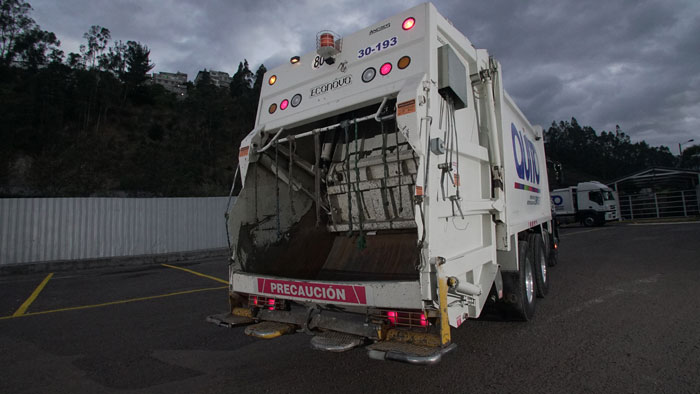 Recobaq-recoleccion-basura-quito-nuestra-flota6